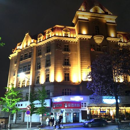 Qingdao Hua Qi Kaiserdom Hotel Exteriör bild